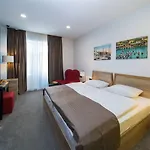 Boutique Esplanade (adults Only) Hotel