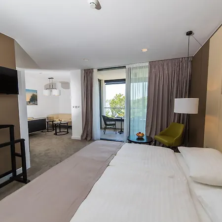 Boutique Esplanade Hotel