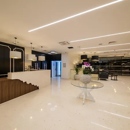 Boutique Esplanade