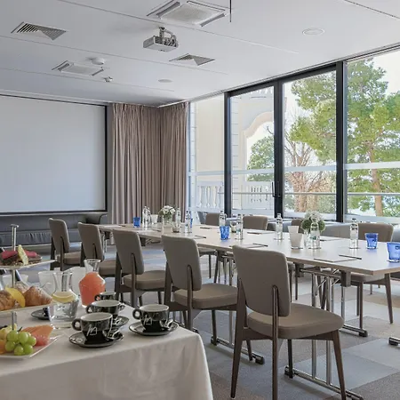 Boutique Esplanade (adults Only) فندق تْسْغيكفانِتْسا