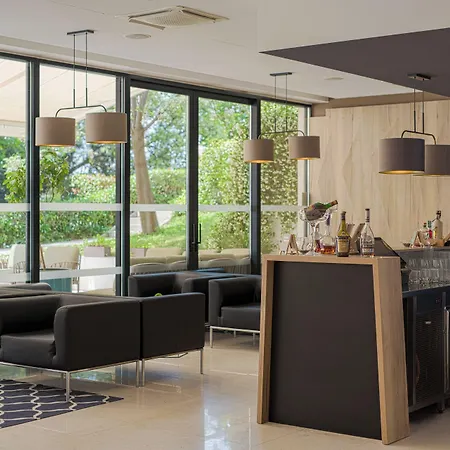 Boutique Esplanade (adults Only) Hotel