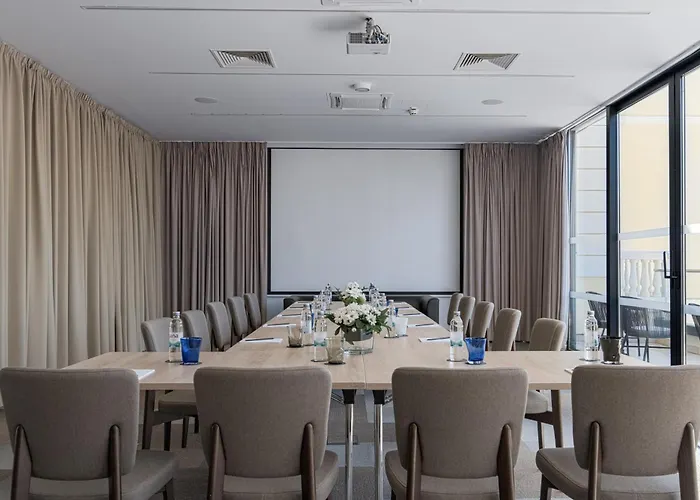 Boutique Esplanade (adults Only) Hotel