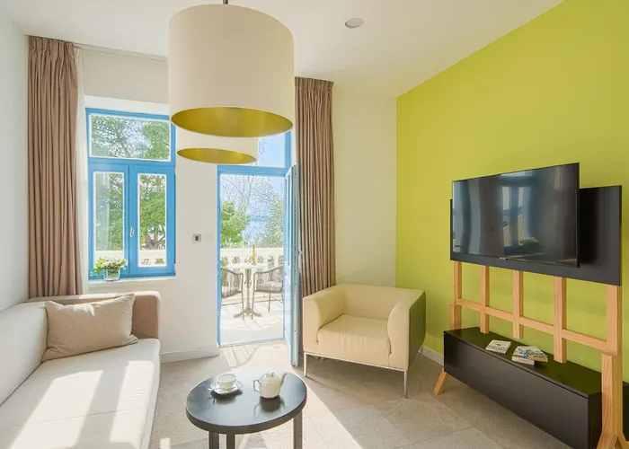 Boutique Esplanade (adults Only) Hotel